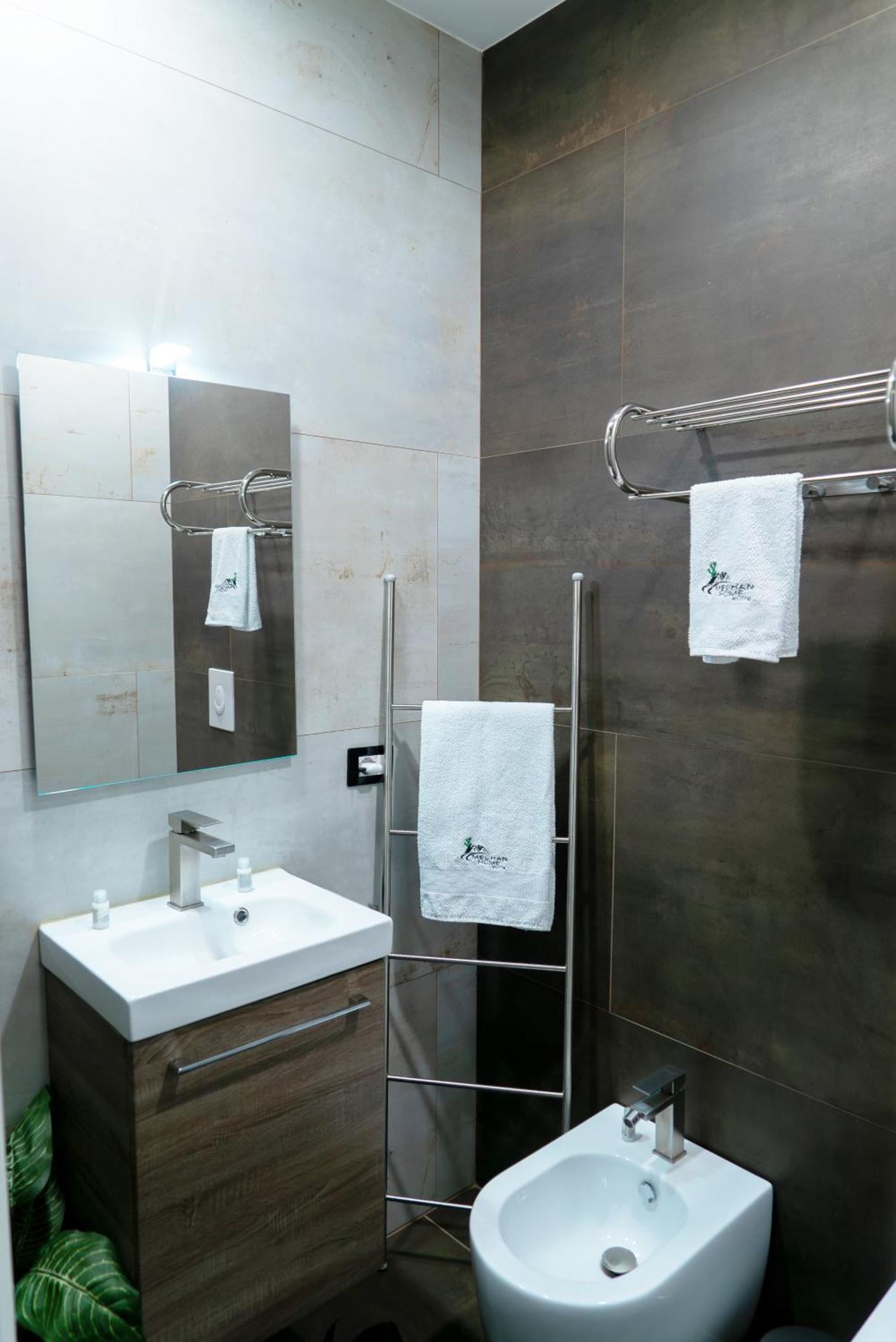 Suite Meghan Home Κατάνια Δωμάτιο φωτογραφία