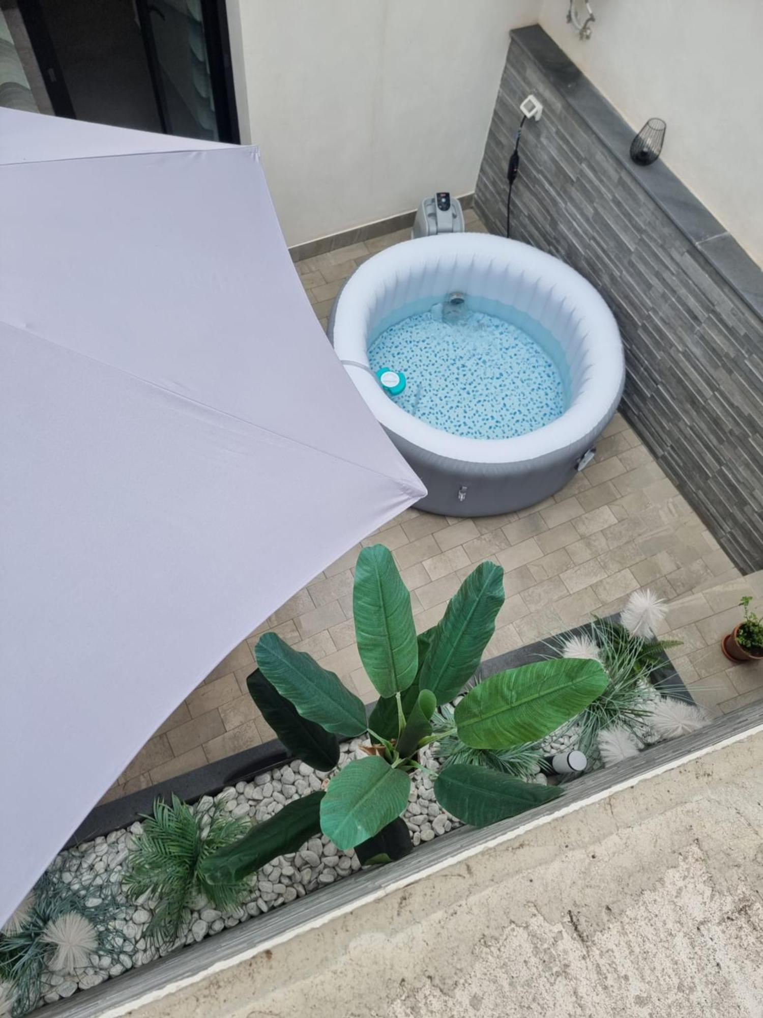 Suite Meghan Home Κατάνια Δωμάτιο φωτογραφία